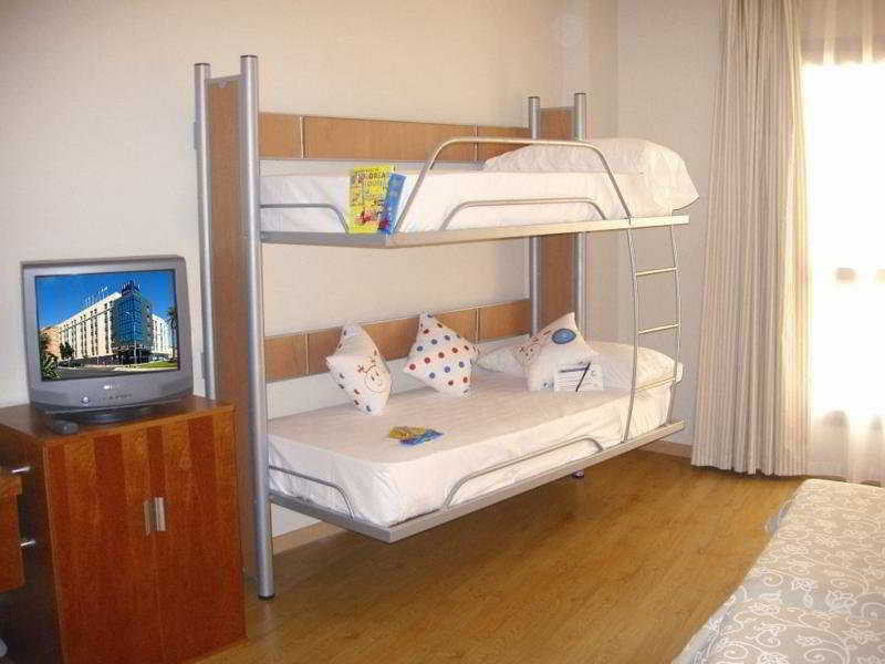 Vertice Indalo Almería Oda fotoğraf